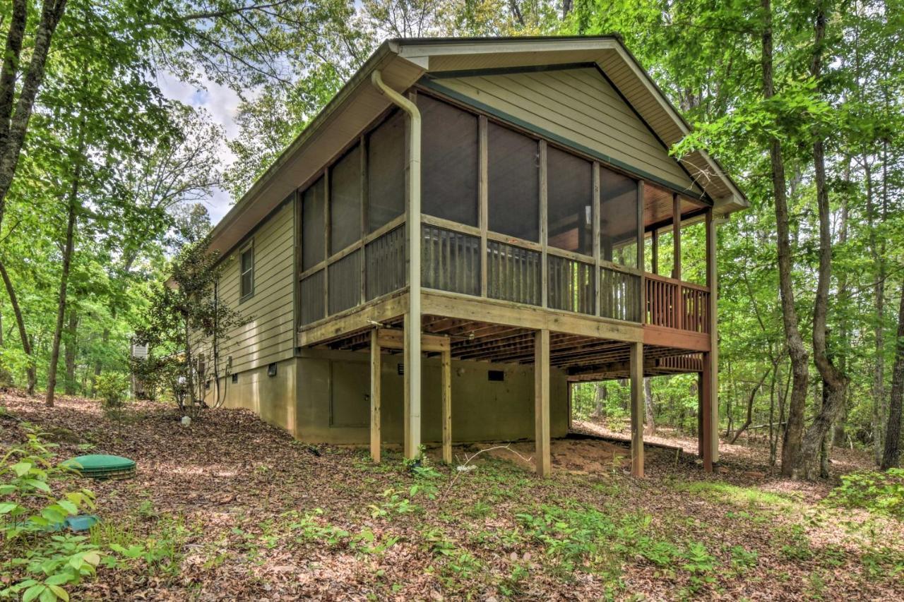 The Honeybee Cabin With Private Porch And Hot Tub Clarkesville Bagian luar foto
