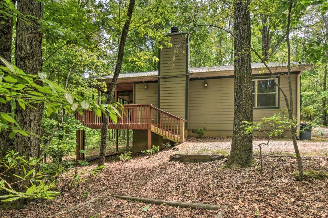 The Honeybee Cabin With Private Porch And Hot Tub Clarkesville Bagian luar foto